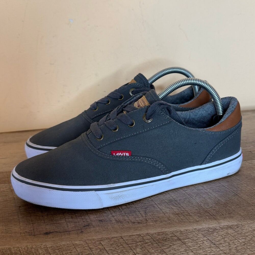 Levi’s Canvas Low Top Sneakers Gray Brown Mens 8 Casual Skate Shoes